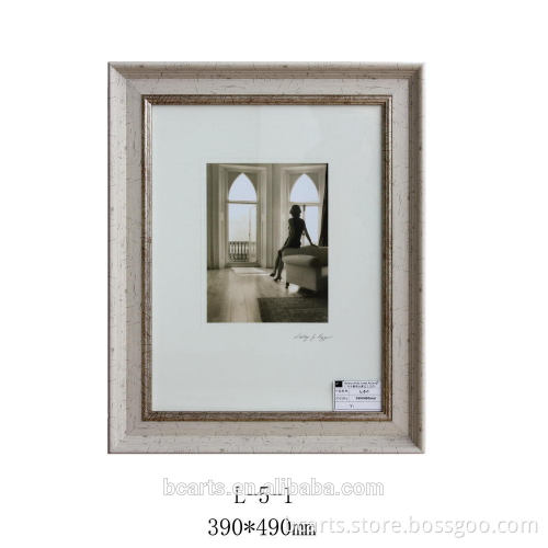 Elegant plastic wall hanging picture frame decorative digital photo frame
Quality Choice